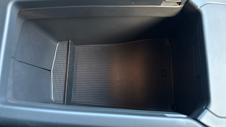 Volvo Xc40 2.0 B4P R DESIGN Pro 5dr Auto Petrol Estate